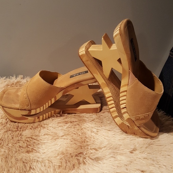 Vintage Shoes - 😍Vintage Wooden Platforms😍